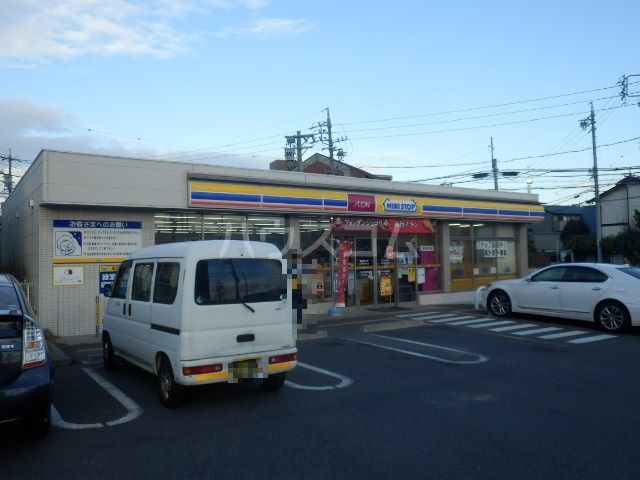 コンビニ　ミニストップ名古屋黒沢台店（コンビニ）まで299m