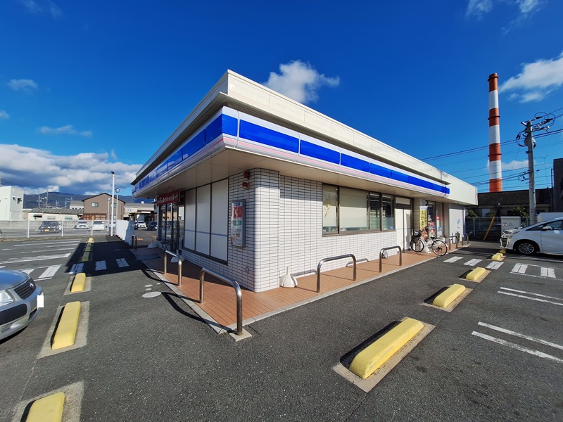 コンビニ　ローソン防府自力町店（コンビニ）まで586m