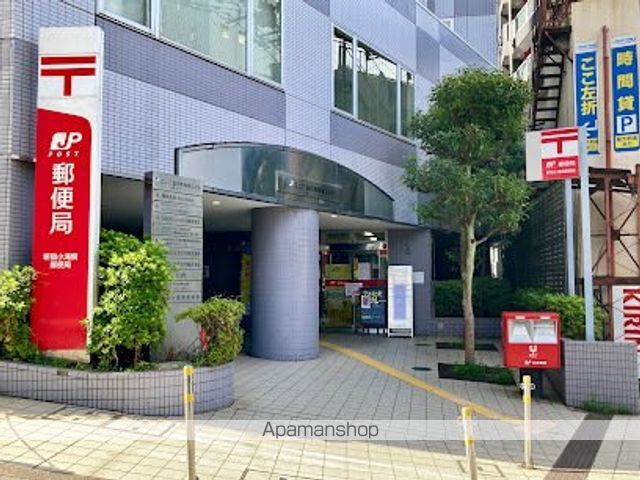 郵便局　新宿小滝橋郵便局（郵便局）まで181m