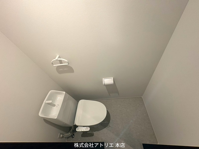 LIVFIT放出のトイレ写真