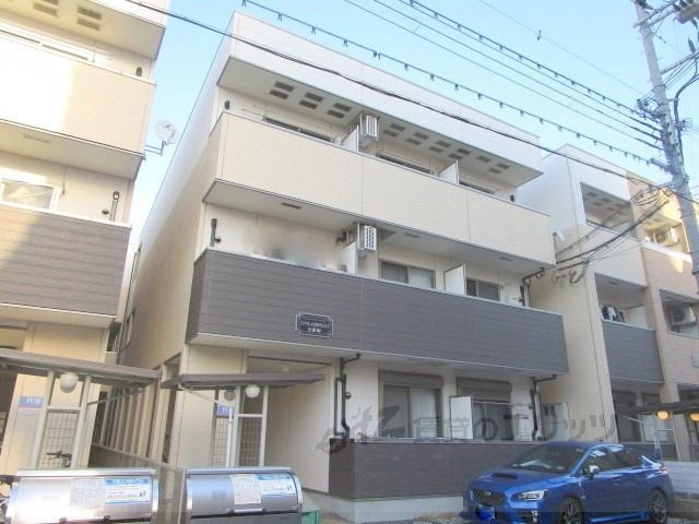 フジパレス吹田ウエストIII番館の外観写真