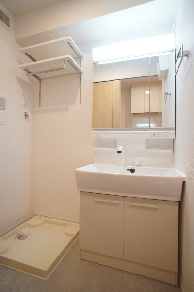 湘南新宿ライン高海 高崎問屋町駅 徒歩18分 3階建 築4年の内装写真