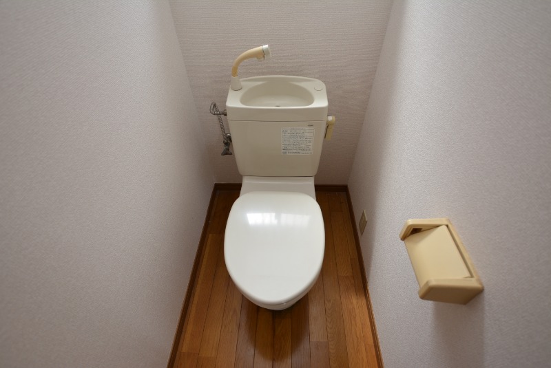平成筑豊鉄道 上金田駅 徒歩16分 1階建 築22年のトイレ写真
