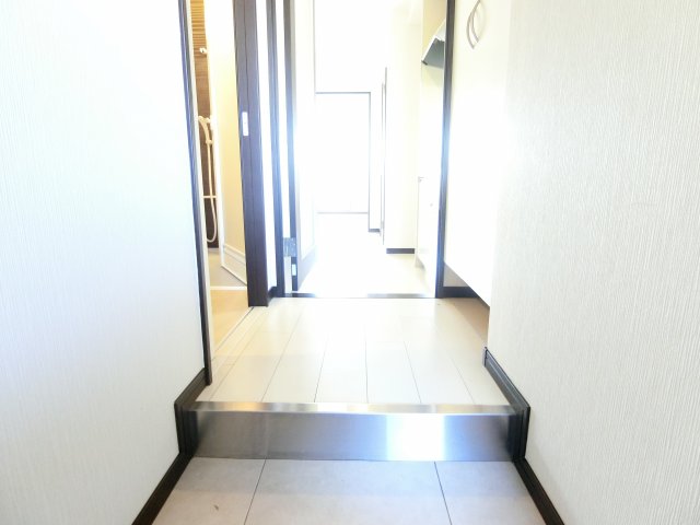 玄関　詳細は、RISUMO江坂本店→06-6155-7137まで♪