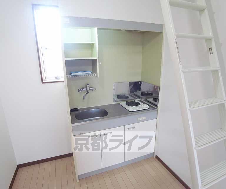 阪急京都線 水無瀬駅 徒歩12分 3階建 築40年のキッチン写真