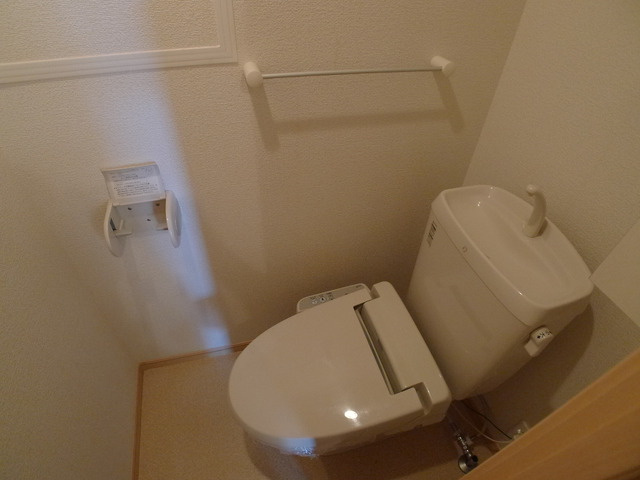 ブロード ガーデンIのトイレ写真