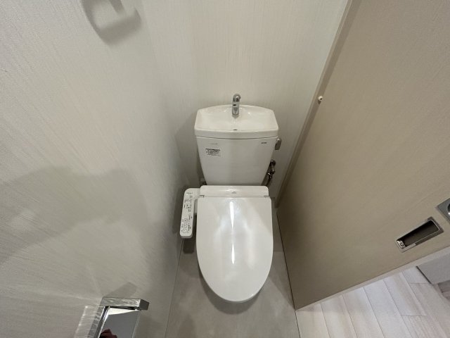 阪神本線 今津駅 徒歩3分 7階建 築3年のトイレ写真