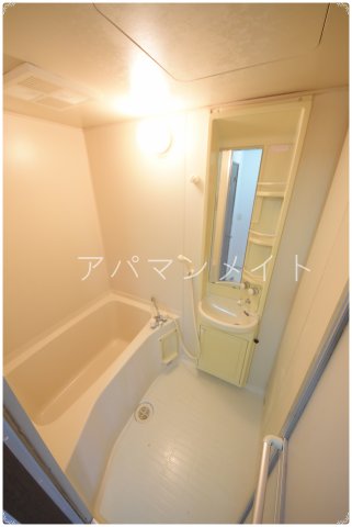 バス・シャワールーム　お風呂で日々の疲れを落としましょう