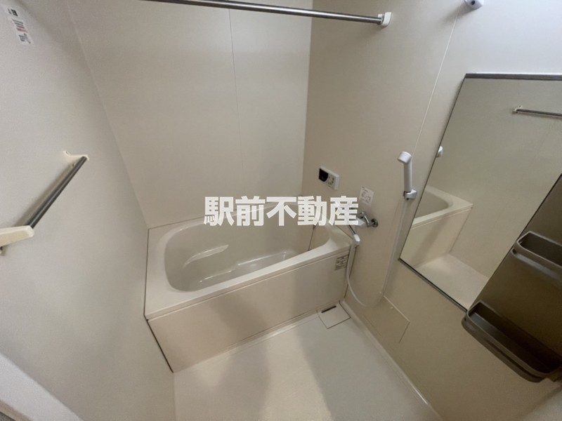 バス・シャワールーム　浴室乾燥機付です