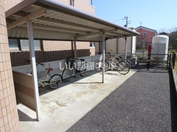 ＪＲ信越本線 新潟駅 バス乗車時間：75分 最寄りバス停で下車 徒歩9分 3階建 築21年の外観写真