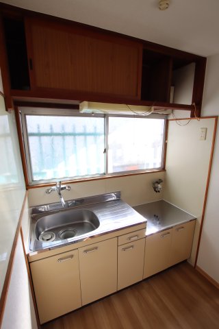 南海高野線 北野田駅 徒歩6分 2階建 築54年のキッチン写真