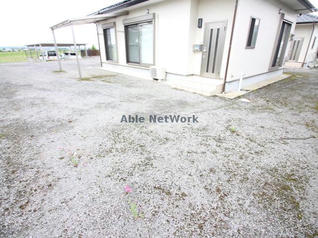 駐車場　駐車場