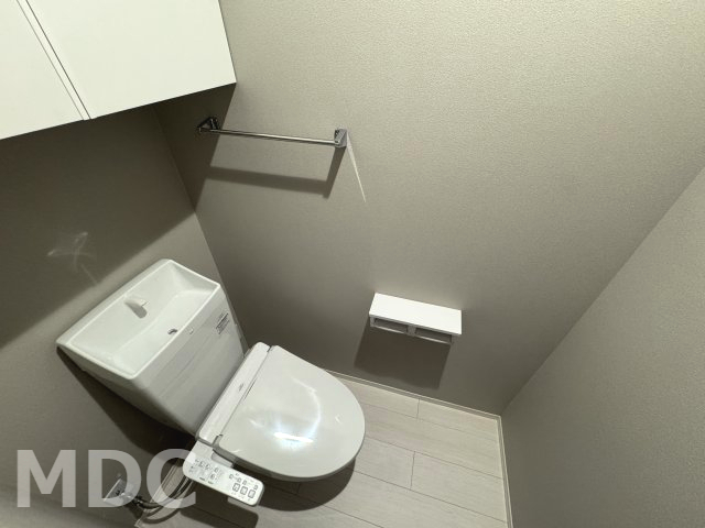ＪＲ高徳線 佐古駅 徒歩18分 3階建 築1年のトイレ写真
