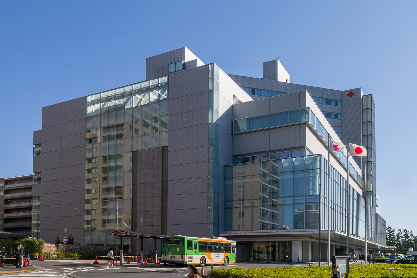 病院　日本赤十字社医療センター（病院）まで460m