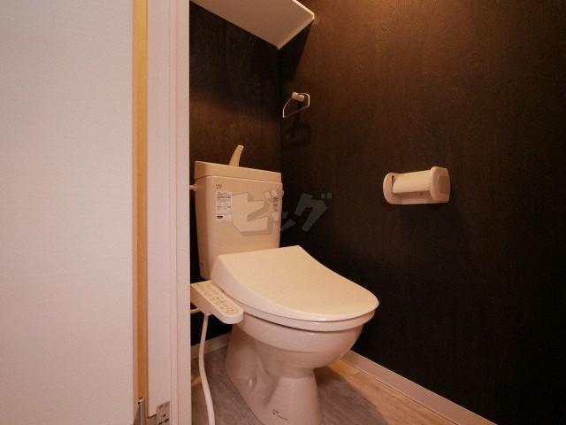 ＪＲ函館本線 桑園駅 徒歩8分 4階建 築13年のトイレ写真