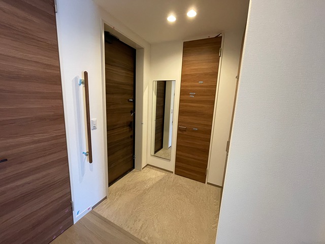 シャーメゾンガーデンズ芦屋翠ヶ丘の玄関写真