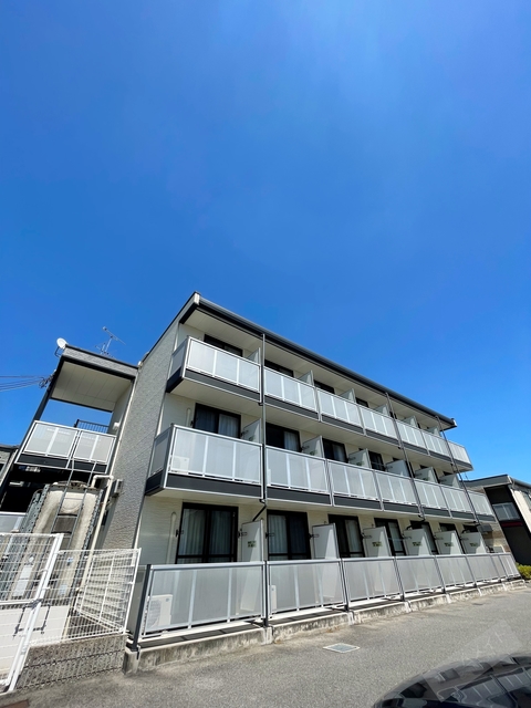 レオパレスルシェルブル金岡IIの外観写真