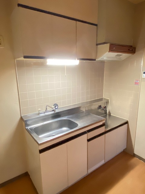 キッチン　別部屋参考写真です