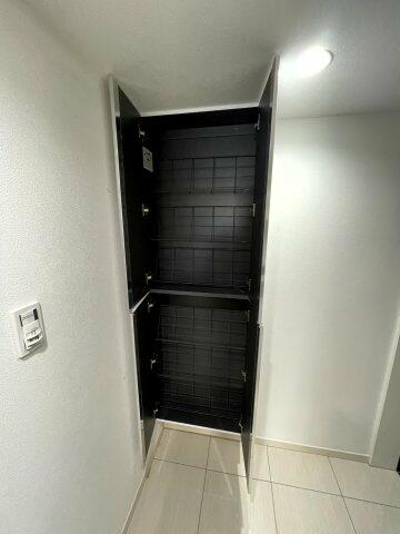 西武池袋線 椎名町駅 徒歩4分 4階建 築1年の玄関写真