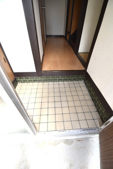 藤井貸家の玄関写真