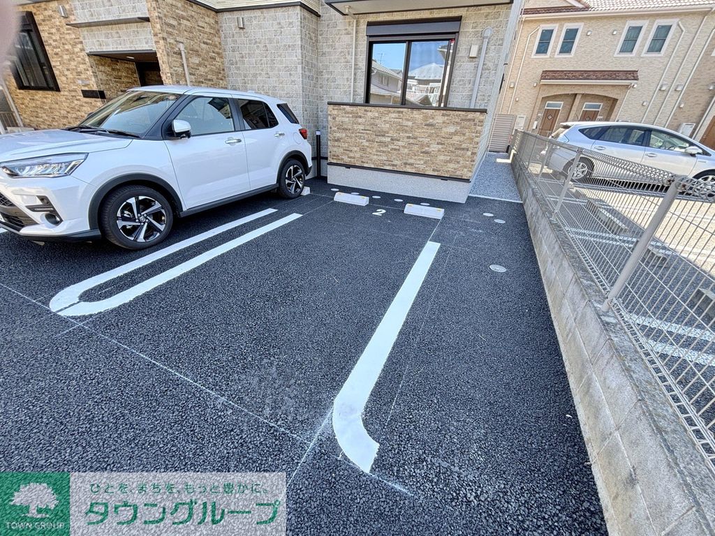 駐車場　駐車場