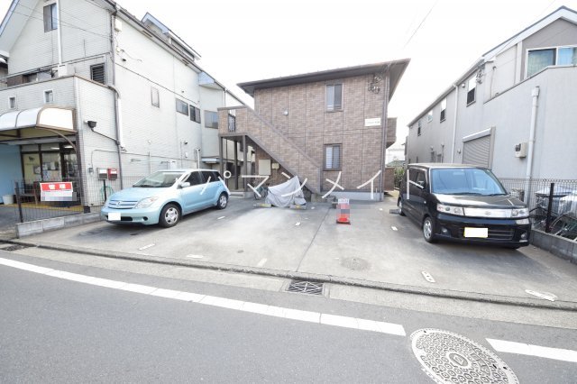 駐車場　駐車スペースもあります