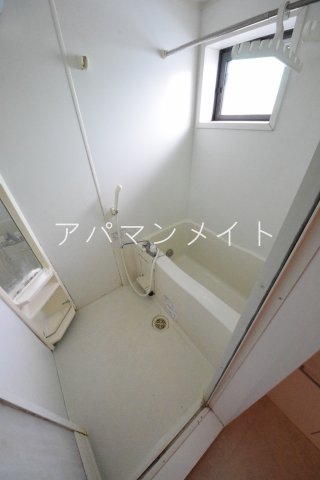 バス・シャワールーム　追い焚き付き！