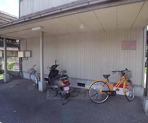 地下鉄烏丸線 国際会館駅 徒歩2分 2階建 築47年の外観写真