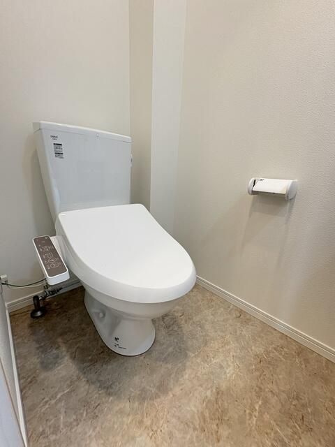 都営三田線 蓮根駅 徒歩3分 3階建 築1年のトイレ写真