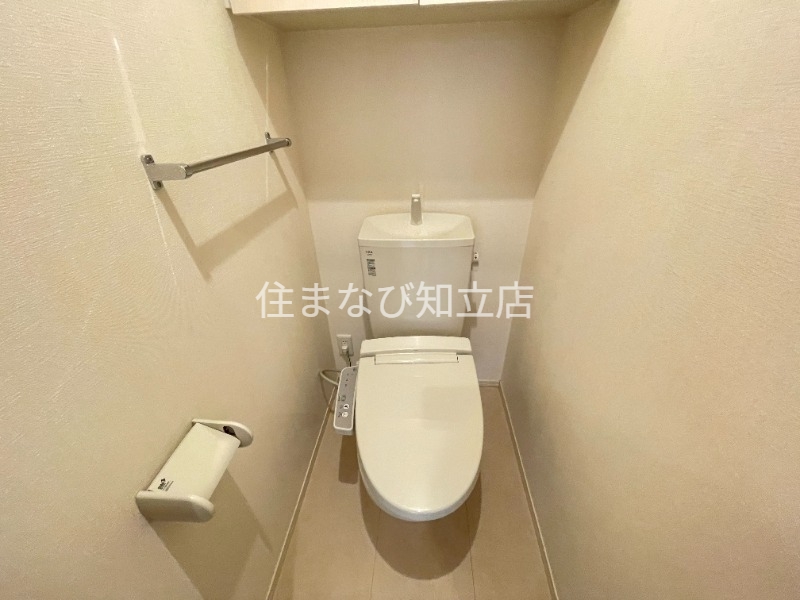 トイレ　反転・同型タイプ