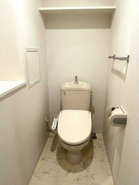 地下鉄桜通線 太閤通駅 徒歩6分 7階建 築21年のトイレ写真