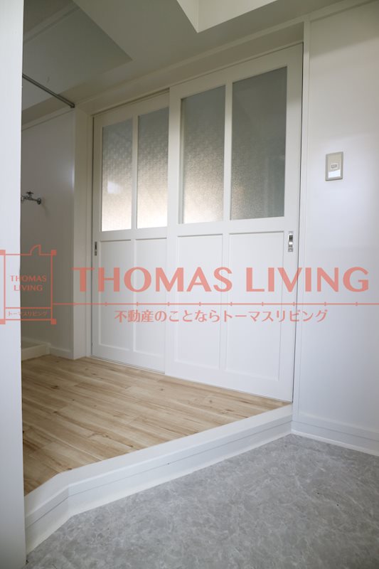 玄関　写真は同型別物件・現況優先