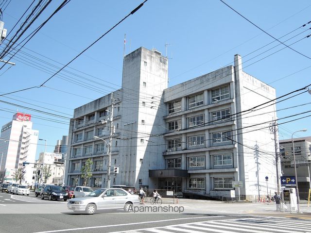 警察署・交番　高知警察署（警察署・交番）まで743m