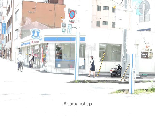 コンビニ　ローソン高知駅前店（コンビニ）まで769m
