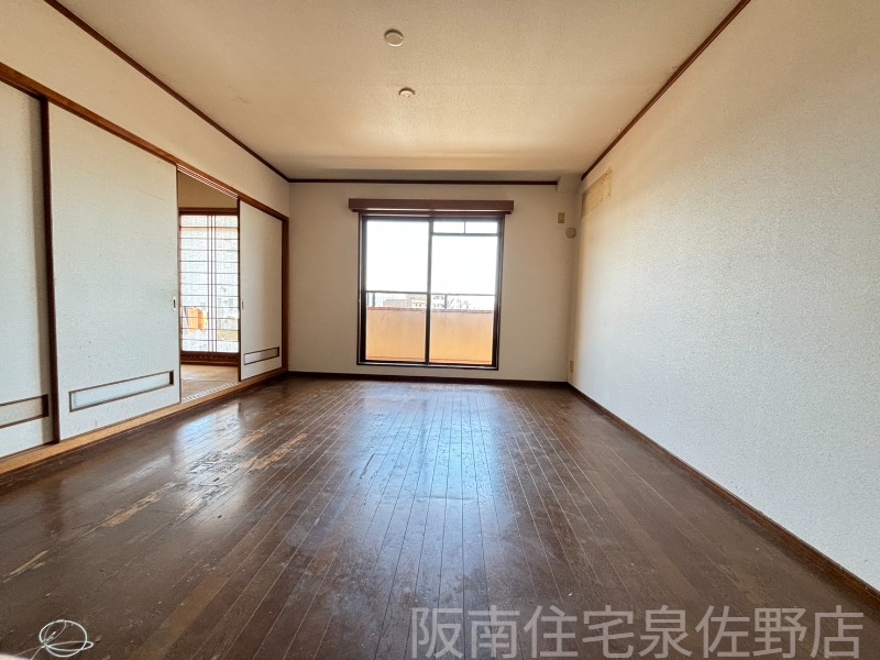 南海本線 二色浜駅 徒歩3分 4階建 築33年の居間写真