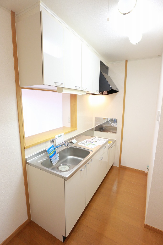 キッチン　写真は同物件の別号室です。