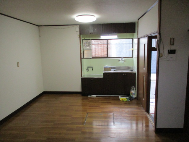 堺市西区浜寺石津町東4丁テラスハウスのキッチン写真