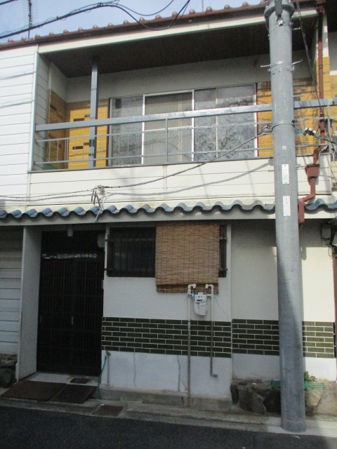 堺市西区浜寺石津町東4丁テラスハウスの外観写真