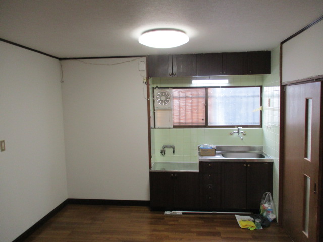 堺市西区浜寺石津町東4丁テラスハウスのキッチン写真