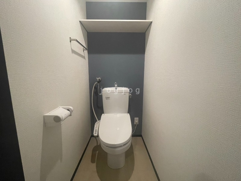 トイレ　温水洗浄便座完備の素敵なトイレです★