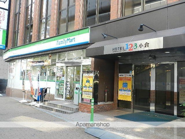コンビニ　ファミリーマート小倉モノレール旦過店（コンビニ）まで68m