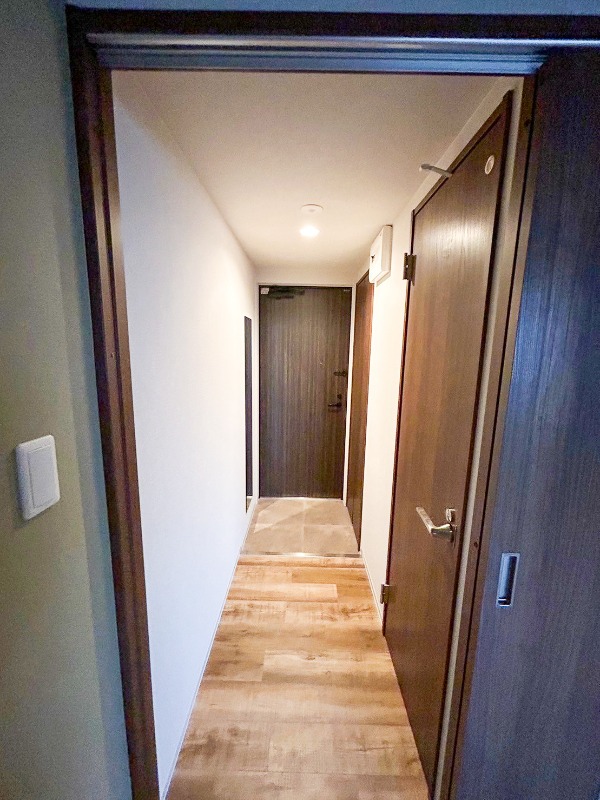 RESIDENCE SHINMEI HONGOU EASTの玄関写真