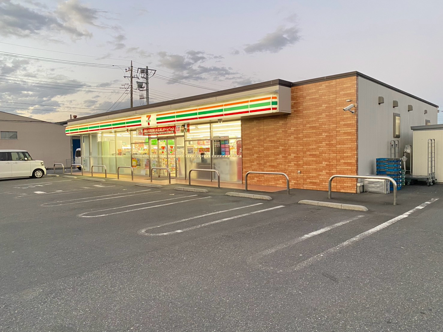 コンビニ　セブンイレブン草加北谷2丁目店（コンビニ）まで374m