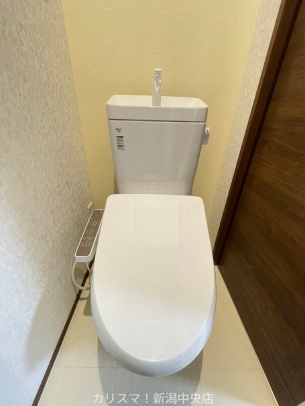 トイレ　※別部屋参考写真
