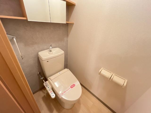 トイレ　シャワー付トイレ