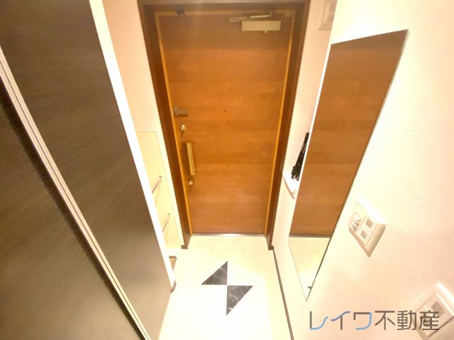 玄関　明るい玄関です