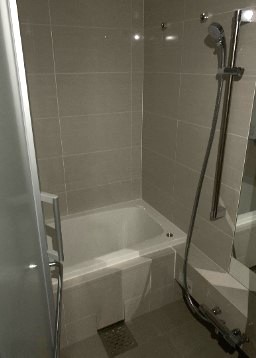 バス・シャワールーム　バス※反転部屋参考写真