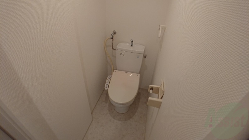 トイレ　ウォシュレット機能がついたトイレ。安心して使用できますね。