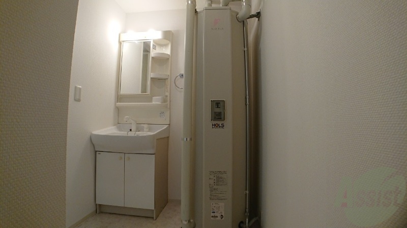 その他設備　電気温水器です。これでいつでもお湯を使えます！