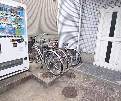 その他共有部分　駐輪スペースです。